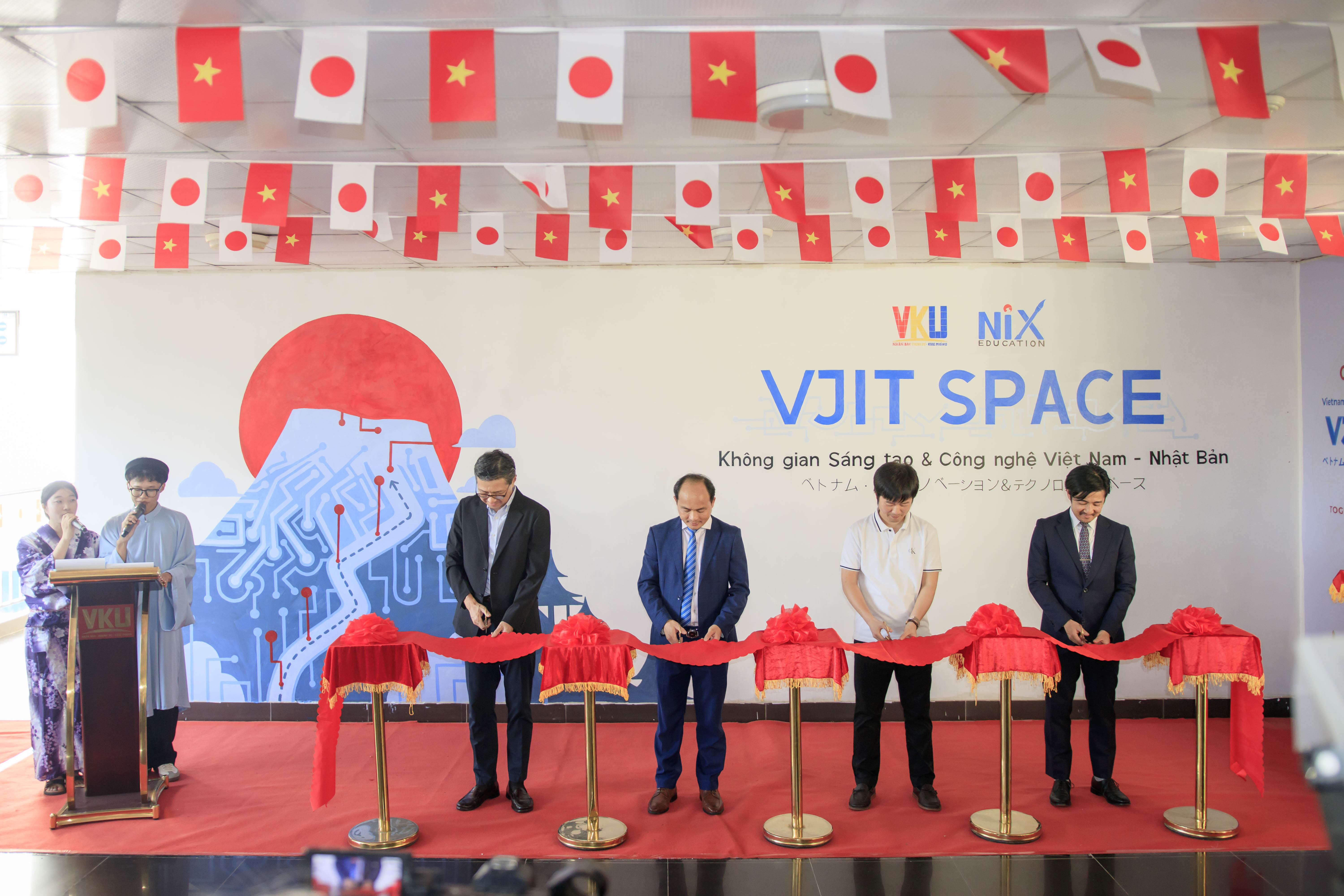Khai trương VJIT